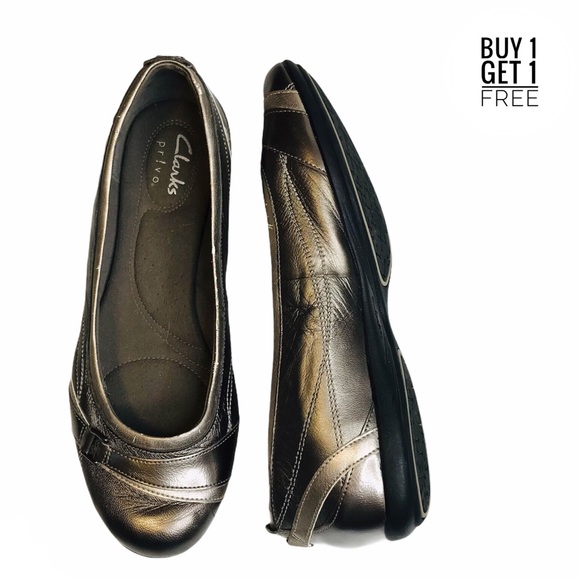 clarks ladies silver shoes